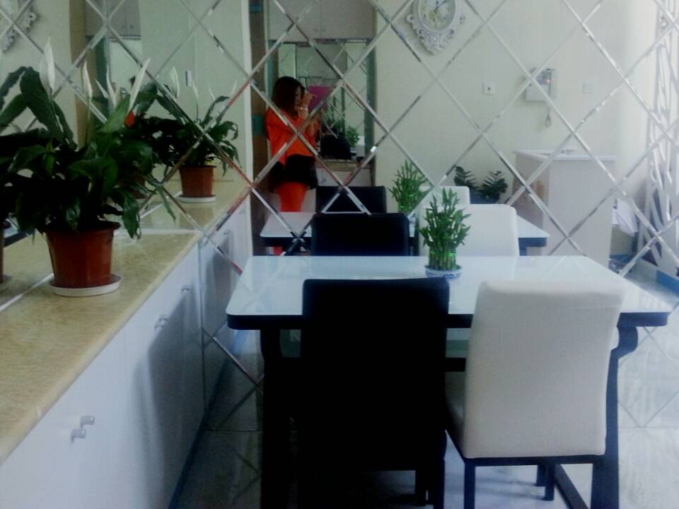 ����ΰҵ����չʾ